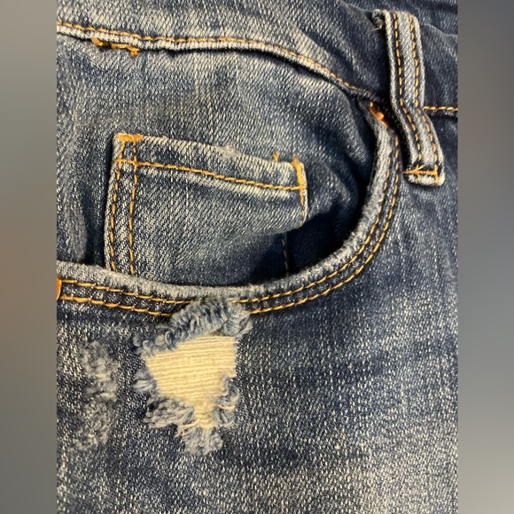 Blank NYC Mid Rise Skinny Jeans Women 28 Ankle Crop Distressed Whiskered Raw Hem - Picture 4 of 10